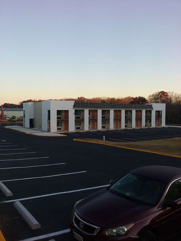 Americas Best Value Inn Richmond Bellwood Exterior foto
