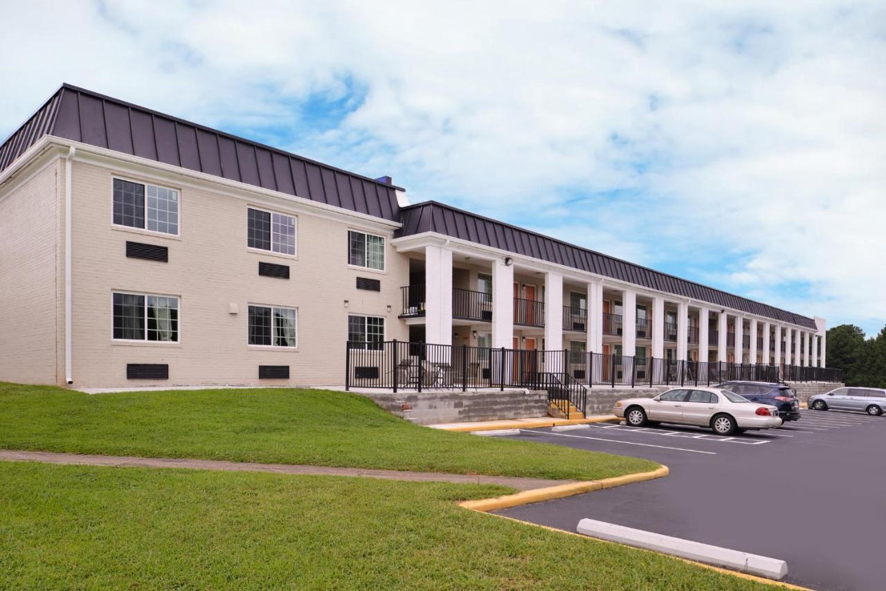 Americas Best Value Inn Richmond Bellwood Exterior foto