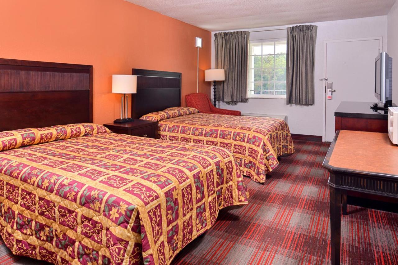 Americas Best Value Inn Richmond Bellwood Exterior foto