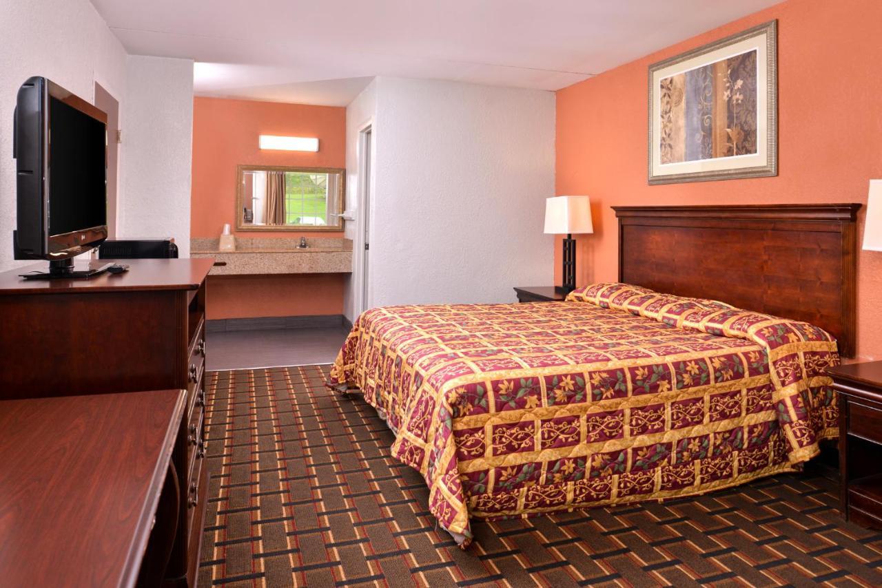 Americas Best Value Inn Richmond Bellwood Exterior foto